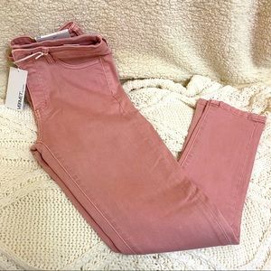 Woman’s Skinny Jeans